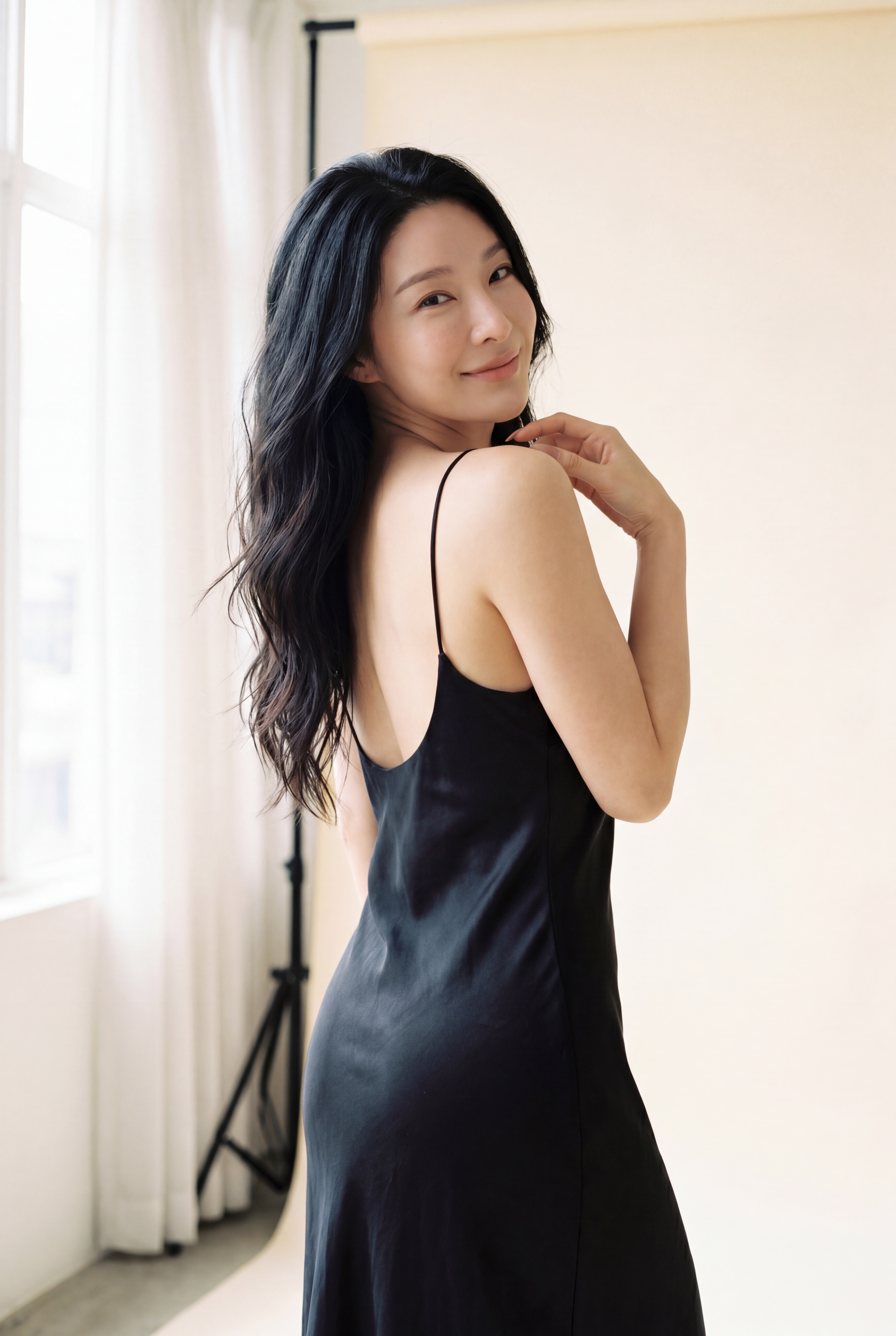Miki — over the shoulder